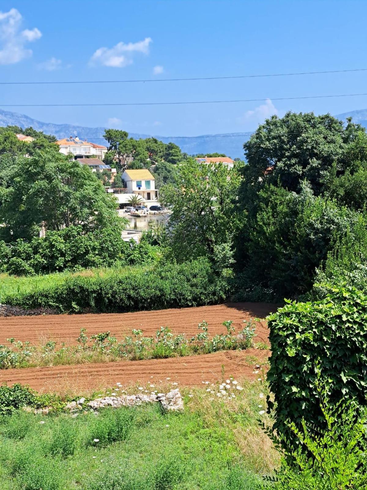 Apartmani Dusica Lumbarda Exterior foto